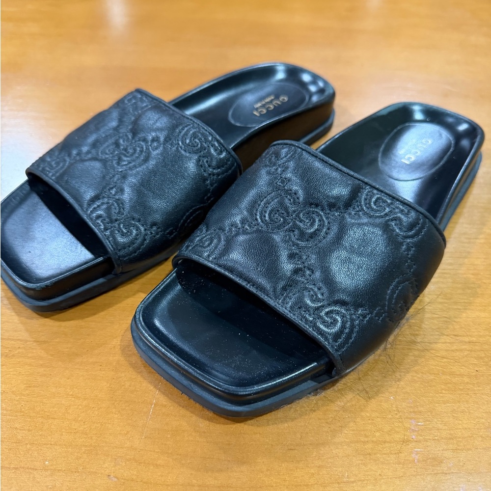 Gucci Black Slide Sandals - Picture 2 of 4